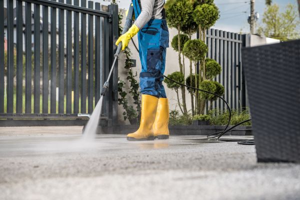 Driveway Power Washing in Annapolis