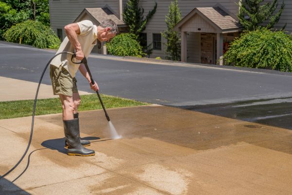Concrete Pressure Cleaning in Annapolis
