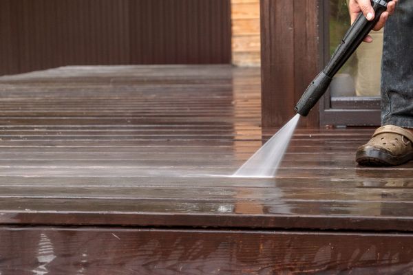 Balcony Pressure Washing in Annapolis