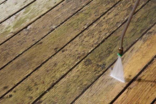 Deck Mold Removal in Annapolis