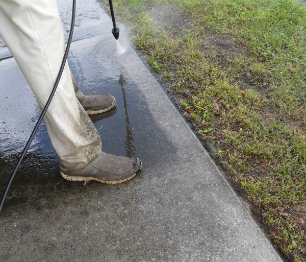 Concrete Slab Powerwashing in Annapolis